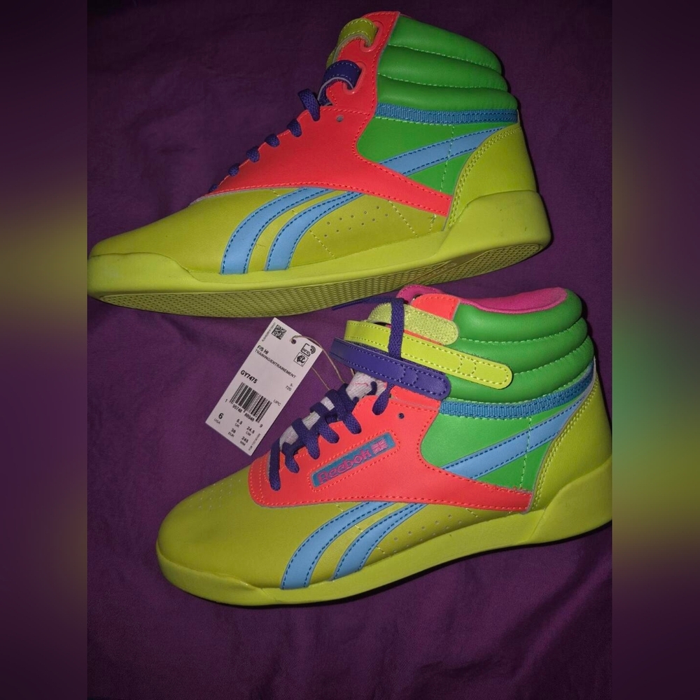 Reebok Colorful High-Top Sneakers Size 6w